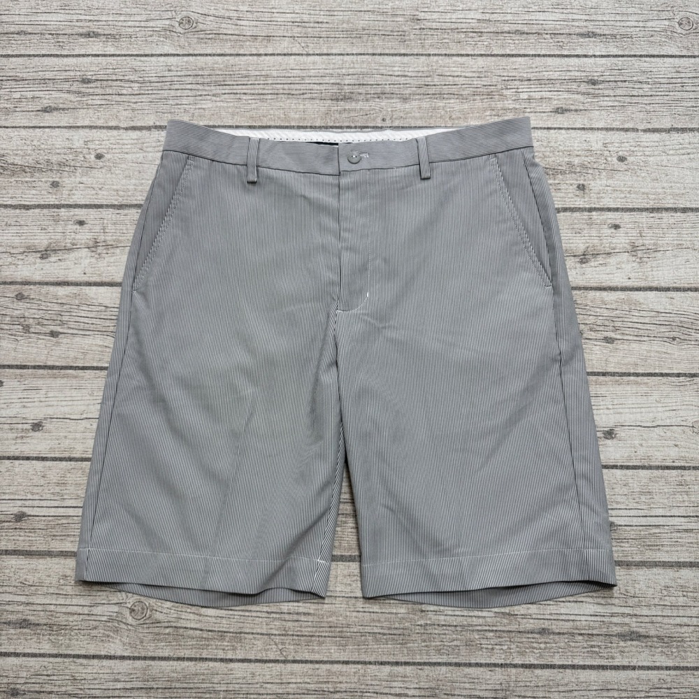 Greg Norman Golf Shorts Men's 34 Gray Pinstripe Flat Front Athletic Activewear